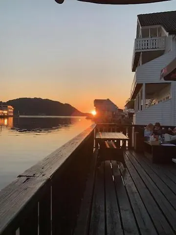 Frimannsbuda 3* Selje